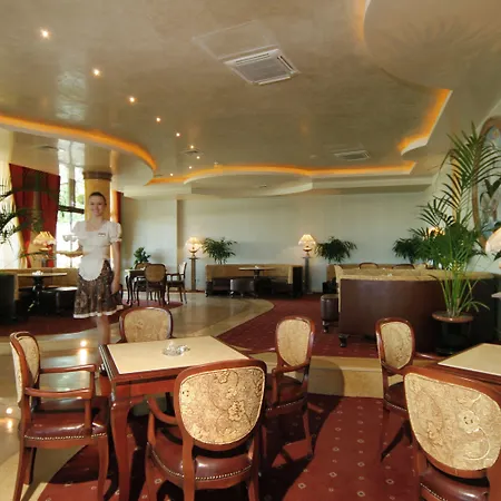 Hotell Admiral 5*